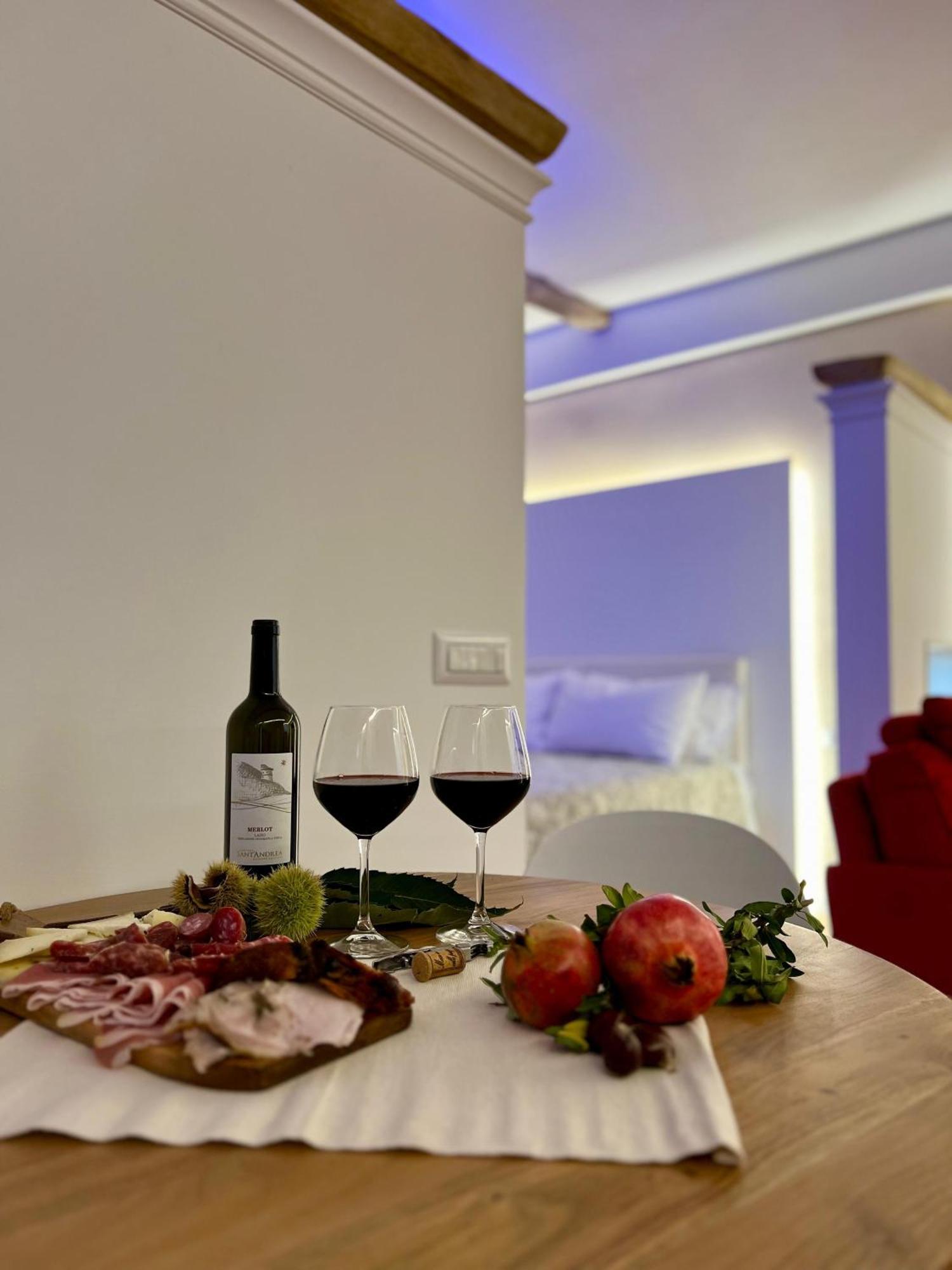 Elena'S Suite Сутри Екстериор снимка