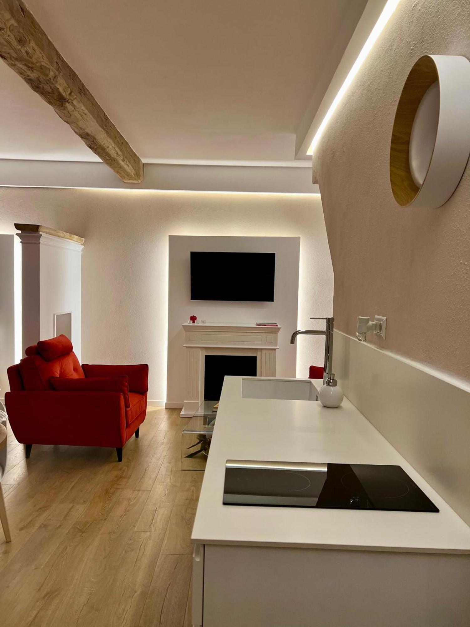 Elena'S Suite Сутри Екстериор снимка